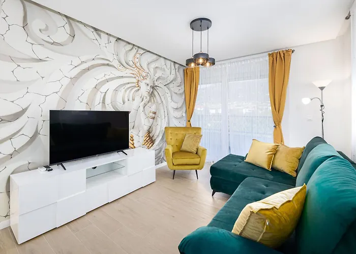 Penthouse Apartments East And West Star
