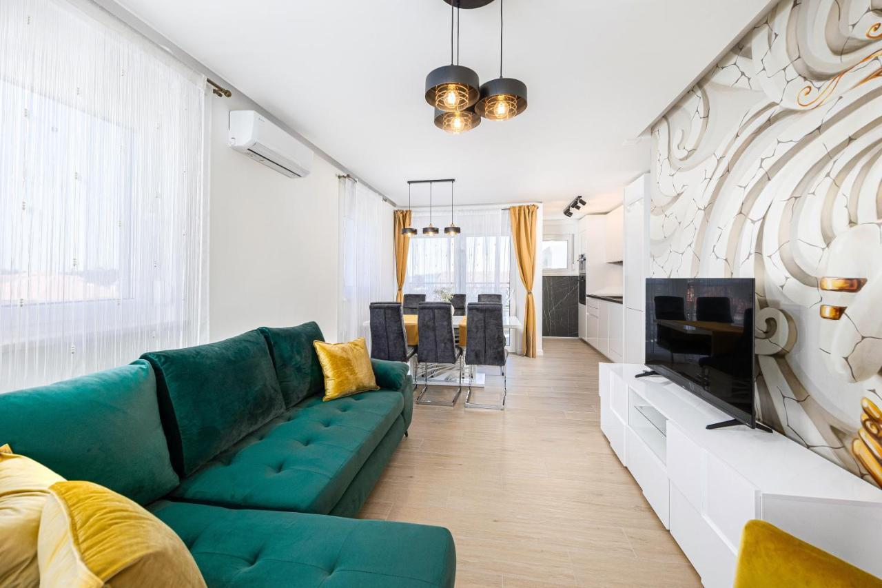 Apartment Penthouse East And West Star Kastela