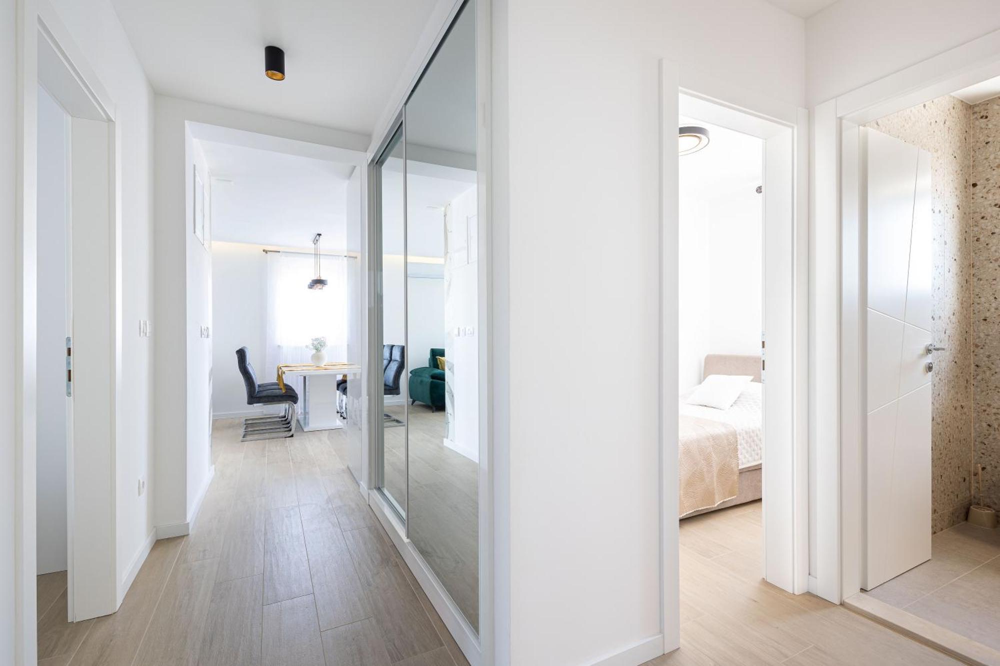 Penthouse East And West Star Kastela