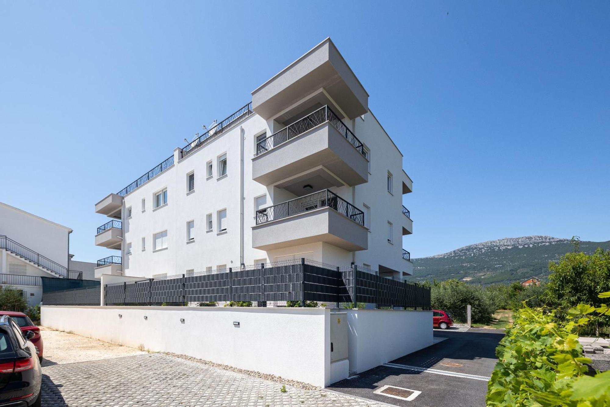 Apartment Penthouse East And West Star